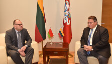 Baltarusijos ambasadorius Valerijus Baranovskis ir užsienio reikalų ministras Linas Linkevičius
