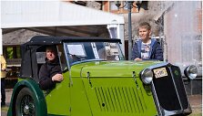 Pomėgiu restauruoti istorinius automobilius Mindaugas užkrėtė vieną savo sūnų