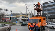 Vilniuje, Žemaitės ir Naugarduko gatvių sankryžoje, &scaron;iuk&scaron;liavežis nutraukė troleibusų kontaktinį tinklą