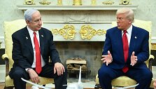 B. Netanyahu su D. Trumpu / SAUL LOEB / AFP