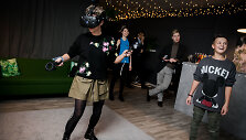 Svečiai nusikėlė į virtualią realybę