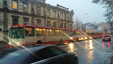Vilniuje, Pylimo g., sustojo troleibusai