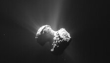 Kosminio zondo &bdquo;Rosetta&ldquo; lydima kometa praskriejo arčiausiai Saulės