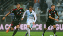 &bdquo;Rijeka&ldquo; ir Prahos &bdquo;Sparta&ldquo; rungtynės prasidėjo per didžiulę liūtį, tad antras kėlinys buvo perkeltas į kitą dieną.