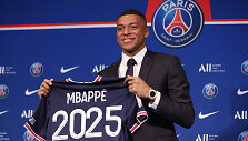 Kylianas Mbappe žais Paryžiuje iki 2025 metų