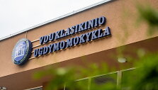 VDU klasikinio ugdymo mokykla