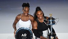 Serena Williams &bdquo;Australian Open&ldquo; finale pranoko seserį Venus
