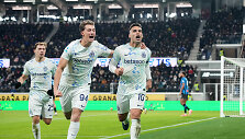 Lautaro Martinezas (10 nr.) &scaron;venčia įvartį.