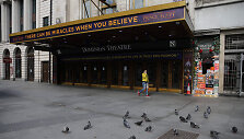 &bdquo;Dominion Theatre&ldquo;, Londonas, gegužės 15 diena