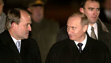 Viktoras Medvedčukas ir Vladimiras Putinas  Kijeve 2003 metais