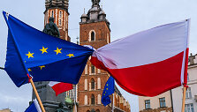 Europos Sąjungos ir Lenkijos vėliavos