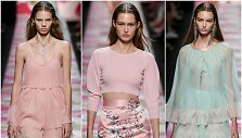 &bdquo;Blumarine&ldquo; 2020 m. pavasario ir vasaros kolekcijos modeliai