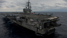 Lėktuvas skraidino žmones į lėktuvne&scaron;į &bdquo;USS Ronald Reagan&ldquo;