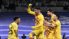 &bdquo;Barcelona&ldquo; sutriu&scaron;kino Madrido &bdquo;Real&ldquo; klubą 4:0. Pierre-Emerickas Aubameyangas (kairėje) pelnė du įvarčius