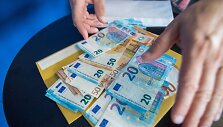 Banknotų iliustracijos