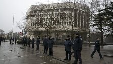 Policija prie parlamento Kryme