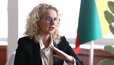 Au&scaron;rinė Armonaitė