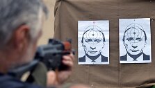 Ukrainos &scaron;audykloje taikiniai su Vladimiro Putino atvaizdu