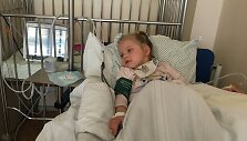 3,5 metų Lukrecijai &bdquo;užsidegė&ldquo; smegenys: sunki liga įkvėpė mamą įkurti unikalią kliniką