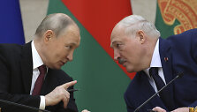 Rusijos prezidentas Vladimiras Putinas ir autoritarinis Baltarusijos vadovas Aliaksandras Luka&scaron;enka
