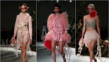 &bdquo;Blumarine&ldquo; 2021 m. pavasario ir vasaros kolekcijos modeliai