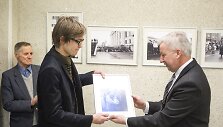 LRT galerijoje atidaryta Sausio 13-ajai skirta Leonardo Skirpsto fotografijų paroda