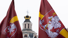 Vilniaus miesto 700 metų jubiliejui skirtą i&scaron;kilmingą vėliavų pakėlimo ceremoniją