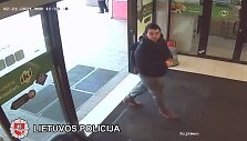Policijos ie&scaron;komas asmuo