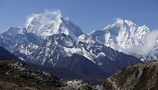 Po trijų metų pertraukos alpinistai vėl bandys pasiekti Everesto vir&scaron;ūnę