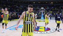 Nando De Colo