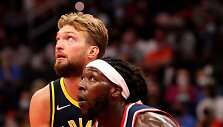 Domantas Sabonis prie&scaron; Montrezlą Harrellą