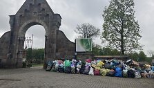 &Scaron;iuk&scaron;lių krūvos prie &Scaron;vėk&scaron;nos kapinių