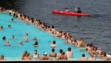 &bdquo;Badeschiff&ldquo; baseinas Berlyne