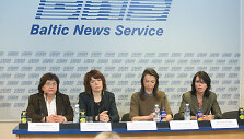 I&scaron; kairės: Dana Migaliova, Henrika Varnienė, Juratė Guzevičiūtė, Dovilė Juodkaitė
