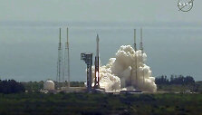 Raketos &bdquo;Atlas&ldquo; su &bdquo;Cygnus&ldquo; tipo laivu &bdquo;S.S. John Glenn&ldquo; startas