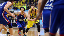 Shane'as Larkinas ir Nando De Colo
