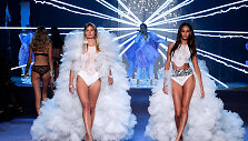 Constance Jablonski ir Joan Smalls