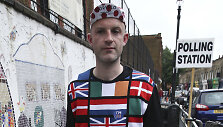 Britanijos rinkėjai pradėjo balsuoti istoriniame referendume dėl tolesnės &scaron;alies narystės Europos Sąjungoje