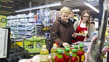 Prezidentė Dalia Grybauskaitė pradėjo de&scaron;imtąją &bdquo;Maisto banko&ldquo; akciją.