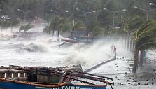 Filipinuose siaučia Haiyan taifūnas