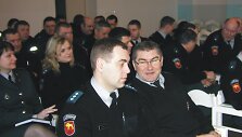 Lazdijų policininkas Vytautas Ra&scaron;kauskas (de&scaron;inėje)