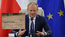 Donaldas Tuskas ir rastos drono liekanos
