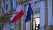 Lenkijos ir Europos Sąjungos vėliavos