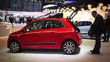 Variklį gale turintis &bdquo;Renault Twingo&ldquo;