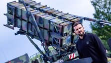 Volodymyras Zelenskis ir prie&scaron;raketinė sistema &bdquo;Patriot&ldquo;
