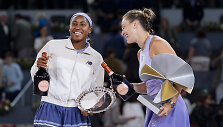 Coco Gauff ir geriausia planetos tenisininkė Aryna Sabalenka