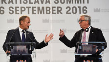 Donaldas Tuskas ir Jeanas Claude'as Junckeris