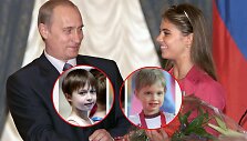 Vladimiras Putinas, Alina Kabajeva ir jų vaikai Ivanas ir Vladimiras Spiridonovai
