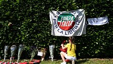 Prie vienos i&scaron; S.Berlusconi vilų i&scaron;kilo memorialas