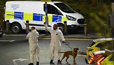 Į Londoną vykusiame traukinyje vyras peiliu badė žmones